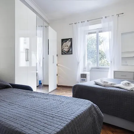 Don Morosini - Al Vaticano アパート *